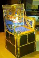 Tuankhamun's  throne 